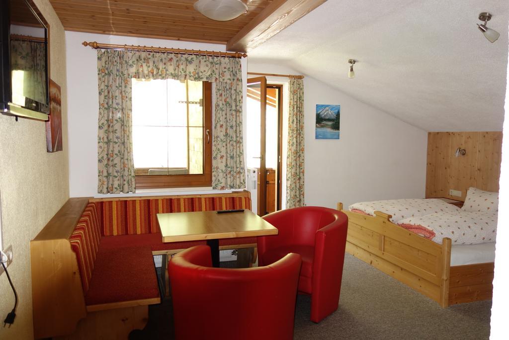 Ferienhaus Inge Санкт-Леонгард-ім-Пітцталь Екстер'єр фото